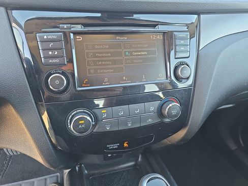 Used 2022 Nissan Rogue Sport S FWD image 22