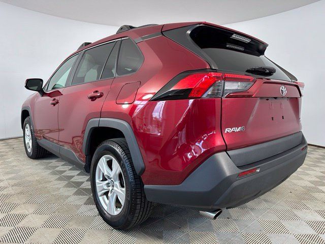 Used 2020 Toyota RAV4 XLE w/ Convenience Package AWD/4WD image 5