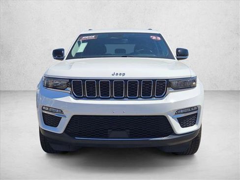 Used 2023 Jeep Grand Cherokee Limited image 2
