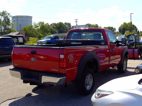 Used 2012 Ford F250 XL w/ XL Decor Pkg AWD/4WD image 4