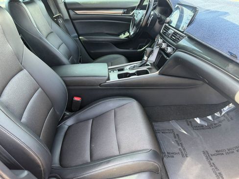 Used 2020 Honda Accord Sport image 11