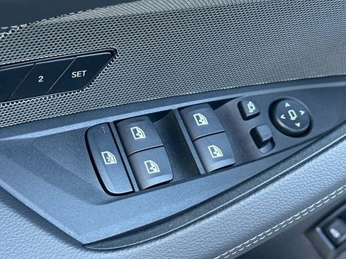 Used 2025 BMW i4 eDrive40 image 13