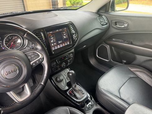 Used 2021 Jeep Compass Limited AWD/4WD image 19