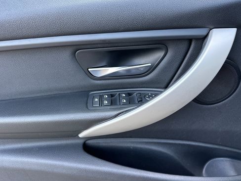 Used 2014 BMW 320i Sedan image 14