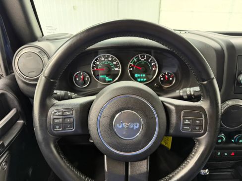 Used 2017 Jeep Wrangler Sport w/ Quick Order Package 24S AWD/4WD image 20