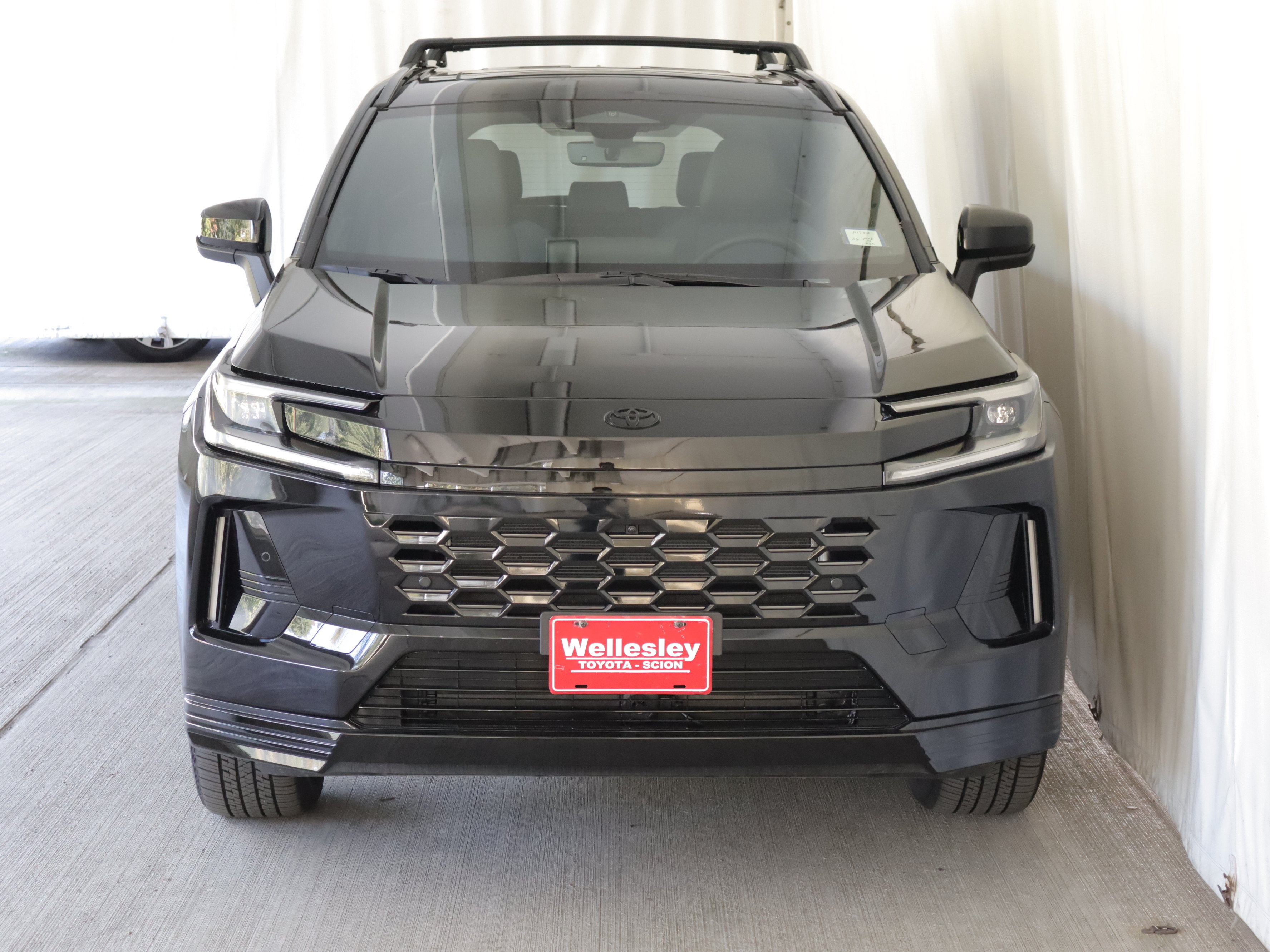Used 2026 Toyota RAV4 XSE w/ Weather Package AWD/4WD image 4