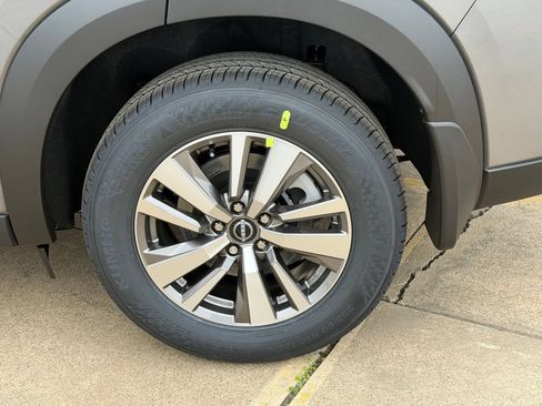 New 2026 Nissan Pathfinder SL FWD image 24