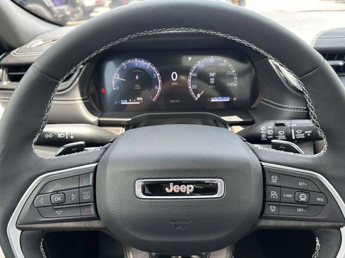 Used 2026 Jeep Grand Cherokee L Limited AWD/4WD image 22