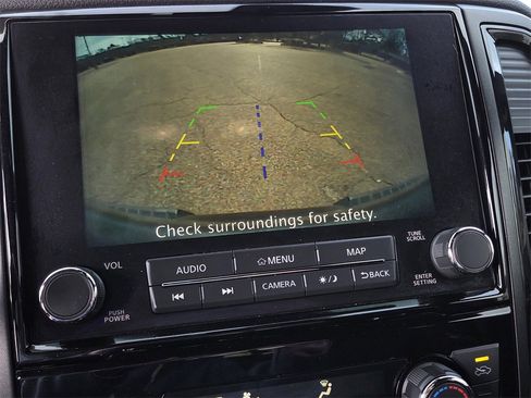 Used 2021 Nissan Titan PRO-4X w/ Pro-4x Utility Package image 11