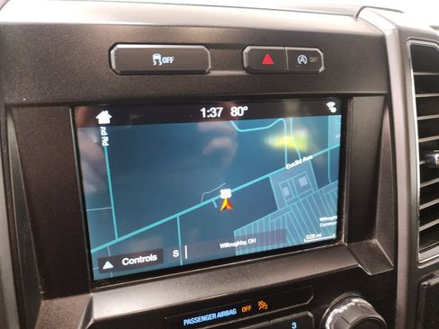 Used 2019 Ford F150 XLT w/ Equipment Group 302A Luxury AWD/4WD image 19