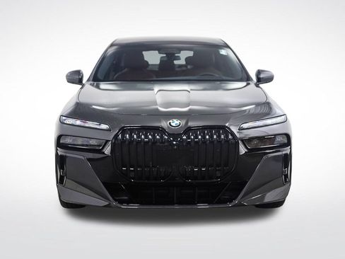 Used 2024 BMW 760i xDrive w/ Executive Package AWD/4WD image 8