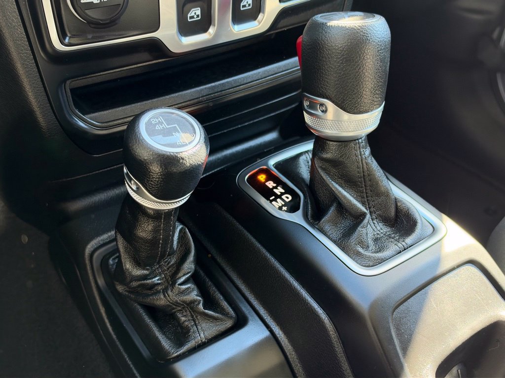Certified 2023 Jeep Wrangler Sport AWD/4WD image 24