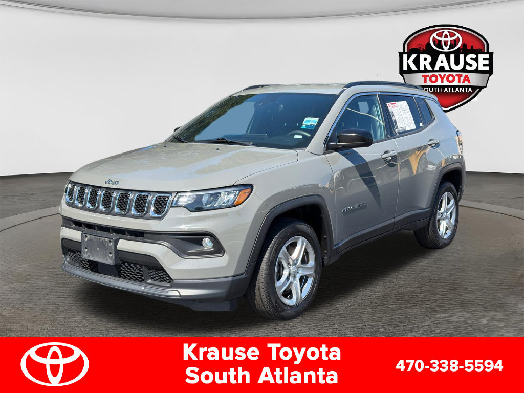 Used 2024 Jeep Compass Latitude AWD/4WD image 3