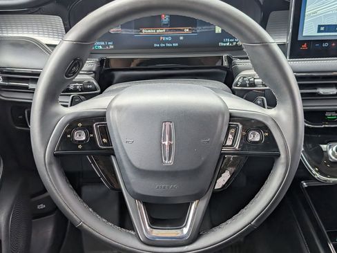 Used 2023 Lincoln Corsair AWD w/ Equipment Group 101A image 10