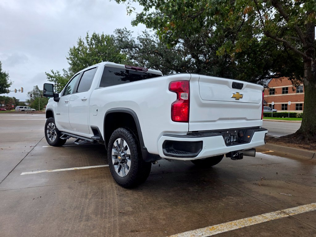 Used 2024 Chevrolet Silverado 3500 LT w/ Texas Edition AWD/4WD image 10