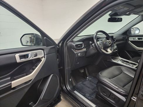 Used 2021 Ford Explorer Limited image 10