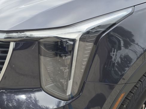 Certified 2025 Kia Sorento LX image 10