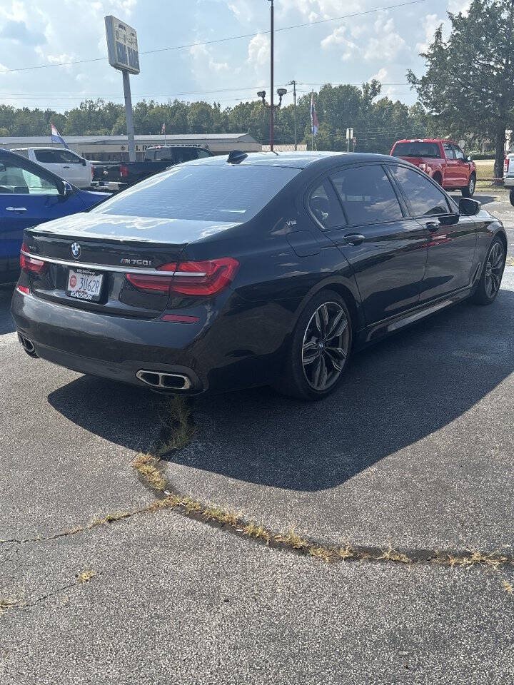 Used 2019 BMW M760i xDrive w/ Luxury Rear Seating Package AWD/4WD image 7