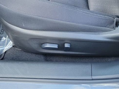 Used 2024 Nissan Altima 2.5 SV FWD image 19
