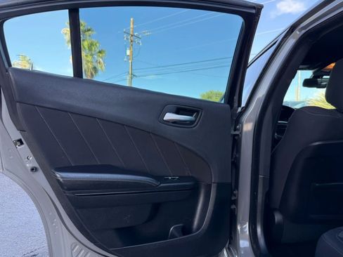 Used 2017 Dodge Charger SXT w/ Blacktop Package RWD image 32