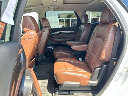 Used 2018 Buick Enclave Avenir AWD/4WD image 21
