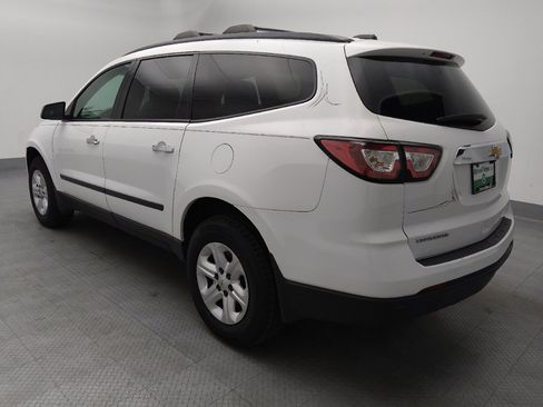 Used 2017 Chevrolet Traverse LS FWD image 5