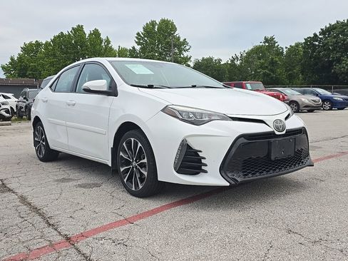 Used 2018 Toyota Corolla SE w/ Body Protection Package FWD image 1