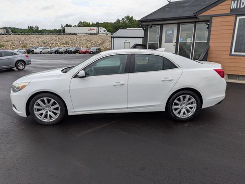 Used 2015 Chevrolet Malibu LT FWD image 3