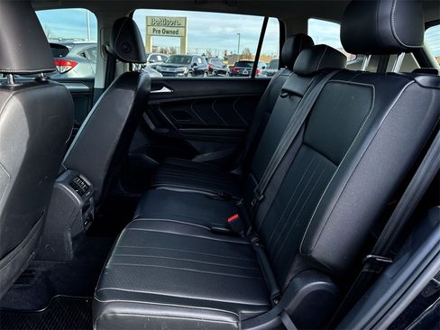 Used 2022 Volkswagen Tiguan SE image 21