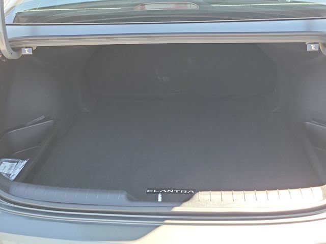 Certified 2026 Hyundai Elantra Sport w/ Cargo Package FWD image 26