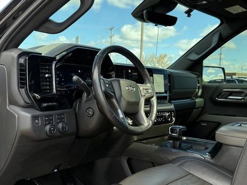 Used 2022 Chevrolet Silverado 1500 ZR2 w/ Technology Package AWD/4WD image 16