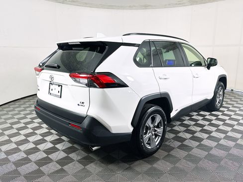 Used 2025 Toyota RAV4 LE image 3