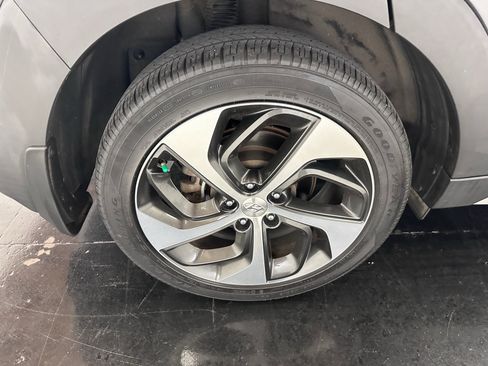 Used 2018 Hyundai Tucson Sport w/ Cargo Package image 23