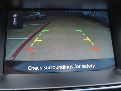 Used 2020 Nissan Pathfinder SV image 29