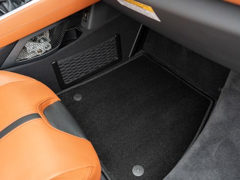 Used 2025 Lotus Emira image 37