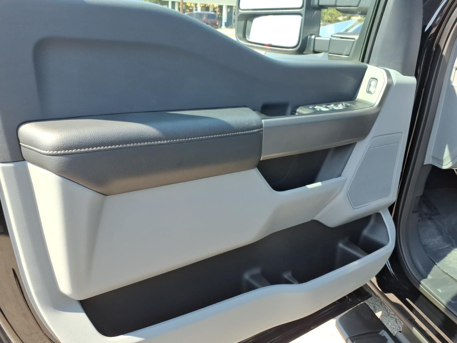 New 2026 Ford F250 XL w/ STX Appearance Package AWD/4WD image 12