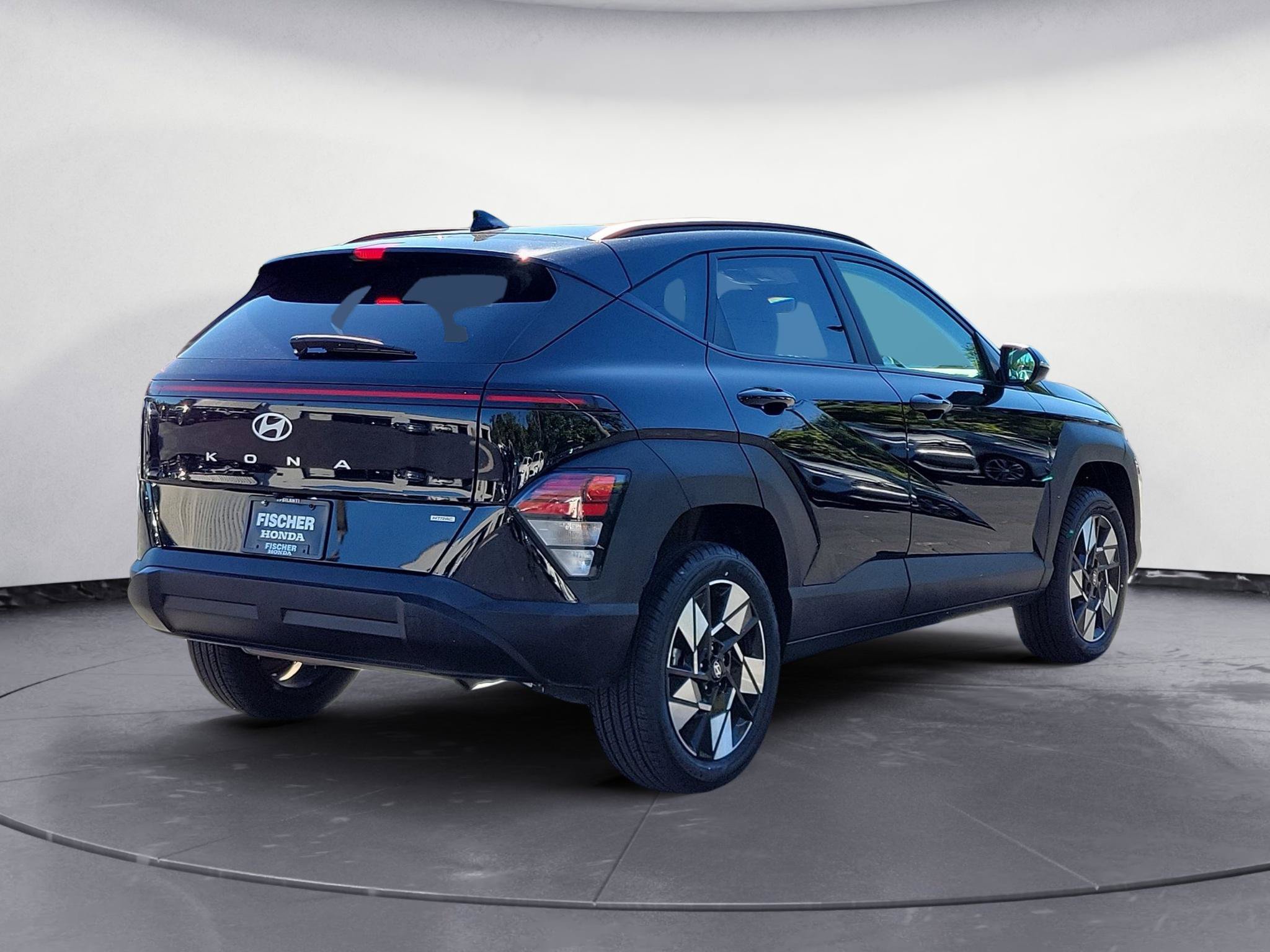 Used 2025 Hyundai Kona SEL AWD/4WD image 3