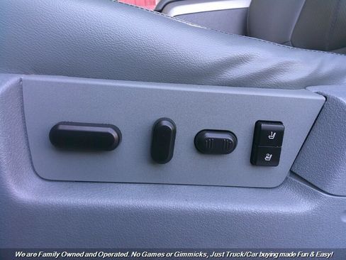 Used 2014 Ford F150 Lariat w/ Lariat Chrome Package image 17