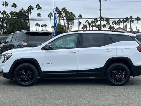 Used 2024 GMC Terrain AT4 image 10