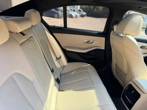 Used 2022 BMW 330i Sedan w/ Driving Assistance Package image 21