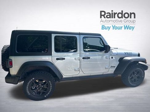 Used 2023 Jeep Wrangler Unlimited w/ Cold Weather Group AWD/4WD image 8