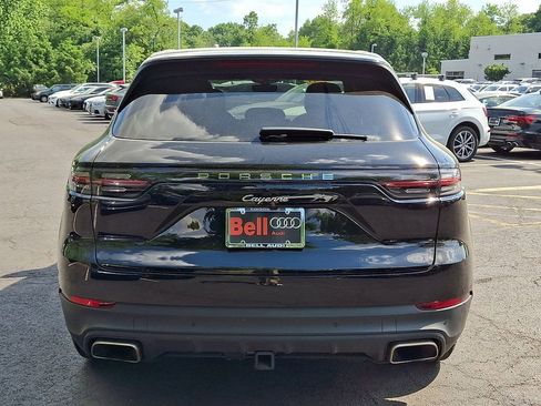 Used 2021 Porsche Cayenne AWD/4WD image 12