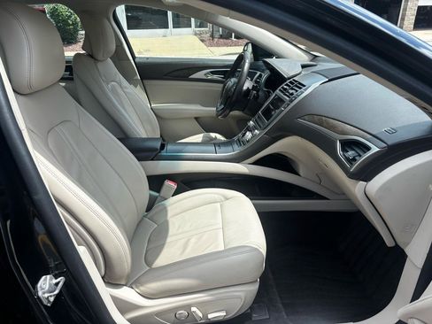 Used 2018 Lincoln MKZ Select w/ Select Plus Package AWD/4WD image 27