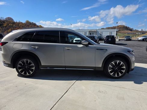 New 2025 MAZDA CX-90 Plug-In Hybrid w/ Premium Plus image 4