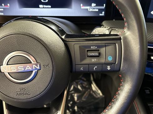 Certified 2025 Nissan Kicks SR FWD image 29
