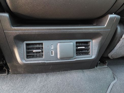 Used 2024 GMC Sierra 2500 SLT AWD/4WD image 21