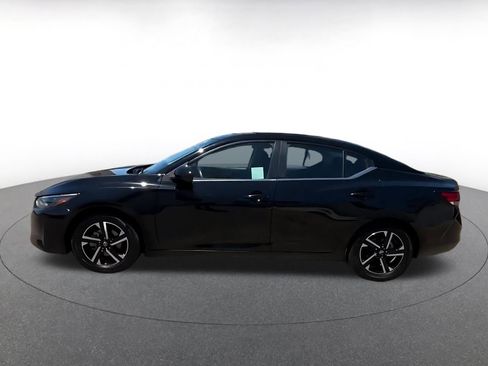 Used 2025 Nissan Sentra SV FWD image 9