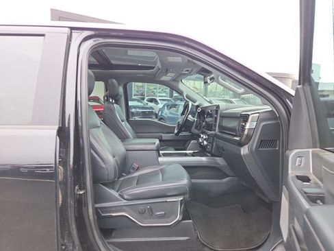 Used 2023 Ford F250 Lariat w/ Lariat Ultimate Package AWD/4WD image 16