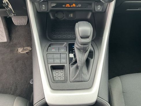 Used 2024 Toyota RAV4 LE image 23