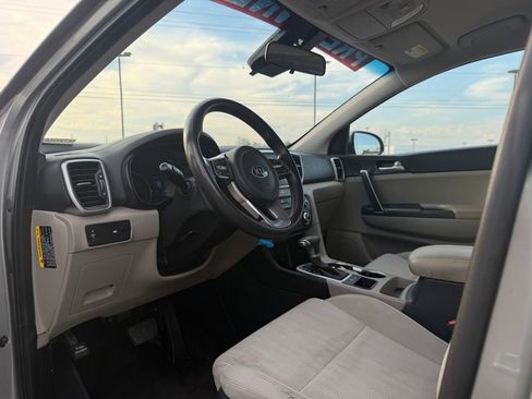 Used 2020 Kia Sportage LX FWD image 9